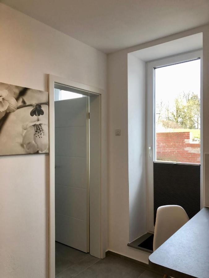 Erdgeschoss-Appartement Mit Seeterasse Ahrensbok Bagian luar foto